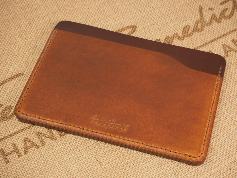 DISCOUNTED ('almost perfect') Handmade 4-by-6 (4x6" / 102x152mm) Index Card Holder Memo Notepad Jotter Pad / Pocket Briefcase - Veg-Tan Leather - Two-Tone - Chestnut Brown with Tan Back Pocket