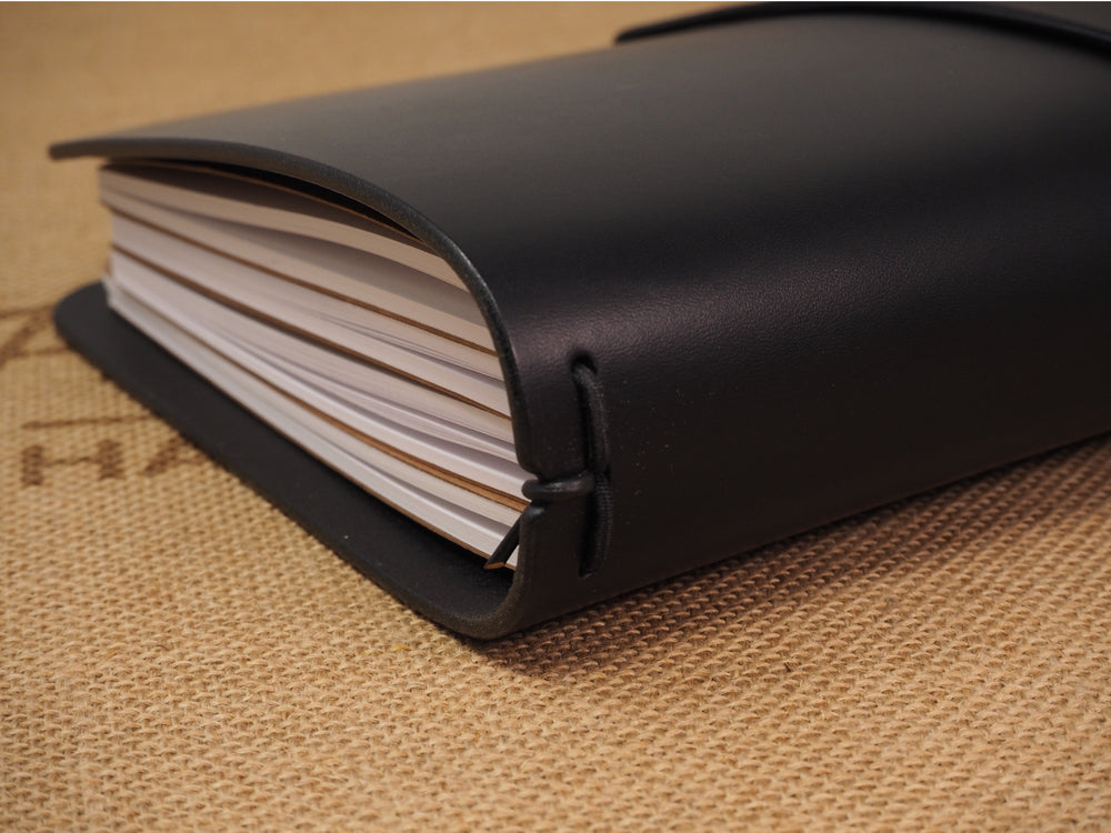 Handmade 'Explorer 4' Leather Traveler's / Travellers Notebook Cover - Generic A5 14.8x21cm - Black