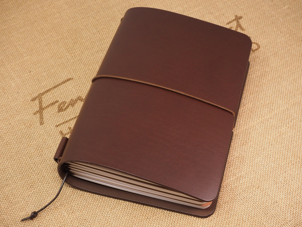 Handmade 'Explorer 4' Leather Traveler's / Travellers Notebook Cover - Generic A5 14.8x21cm - Chestnut Brown