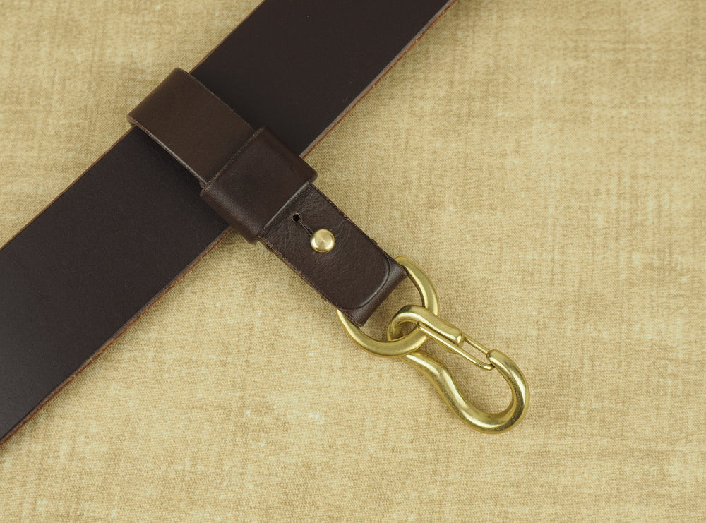 
            
                Load image into Gallery viewer, Handmade D-Ring Belt Hanger for Keys / EDC with Spring Gate Hook Clip - Veg-Tan
            
        