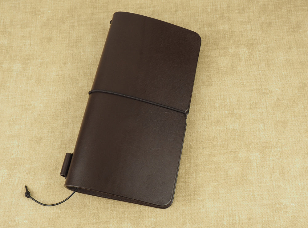 
            
                Load image into Gallery viewer, Handmade &amp;#39;Explorer 3&amp;#39; Leather Traveler&amp;#39;s / Travellers Notebook Cover - Midori Traveler&amp;#39;s 11x21cm
            
        